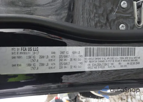 2018 Jeep Compass Latitude 4X4 z USA, uszkodzony, nr VIN 3C4NJDBBXJT199412